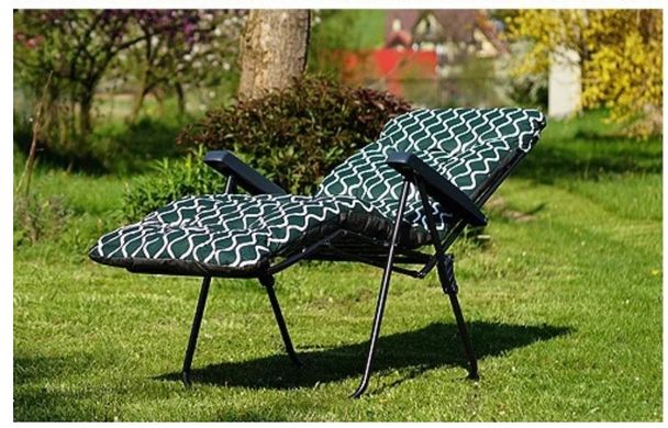 Шезлонг-лежак для отдыха Patio с матрасом