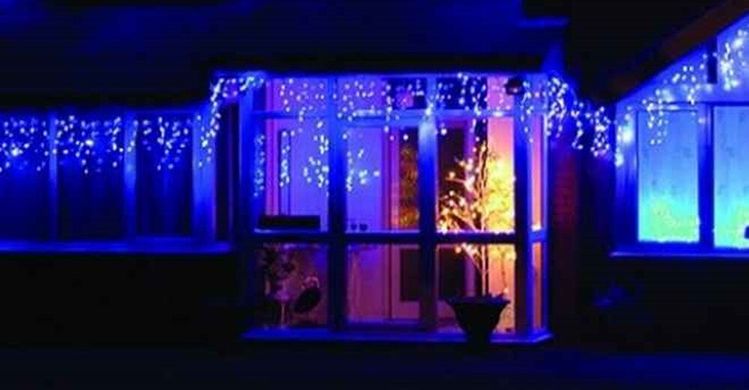 Новогодняя гирлянда Бахрома 500 LED, Голубой свет 22,5W, 24 м + Ночной датчик